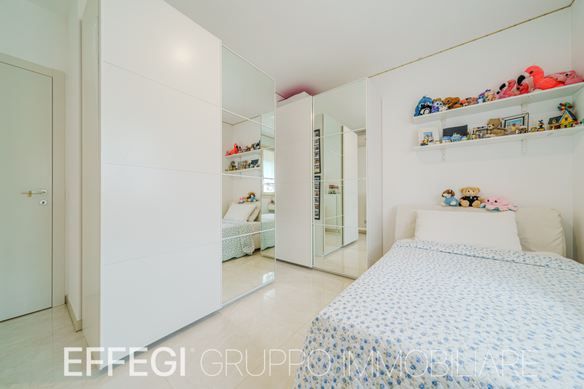 file-738