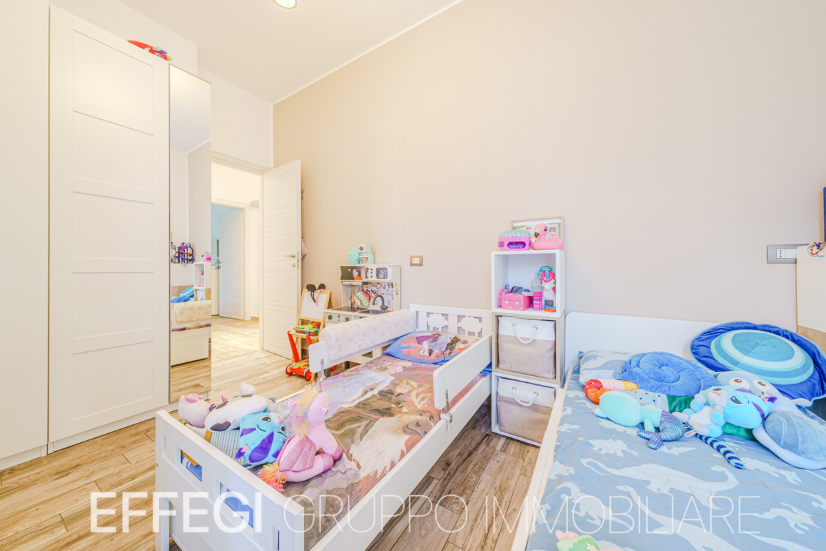 file-373